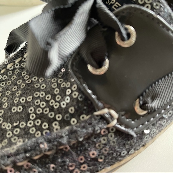 Sperry gray wool with sequins size 8 1/2 ribbon - Picture 9 of 16